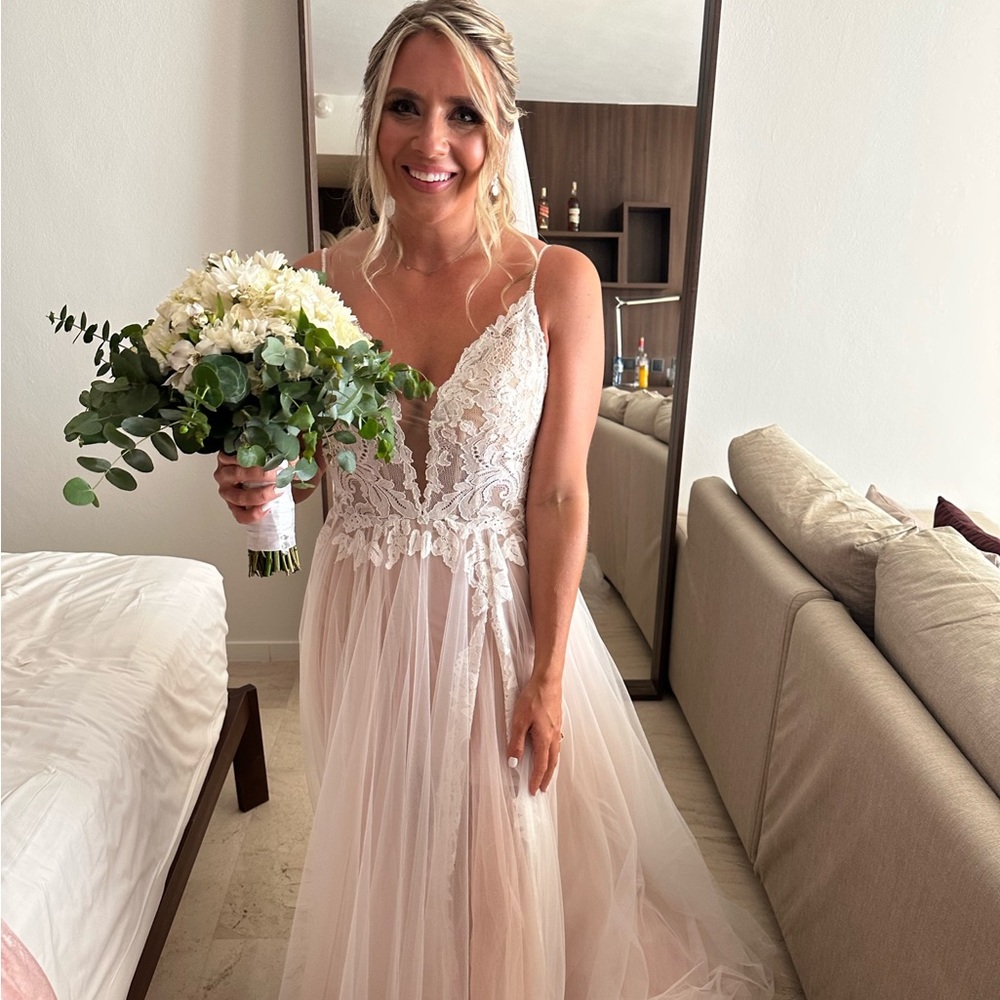 Madison Jane Lovee Wedding Gown